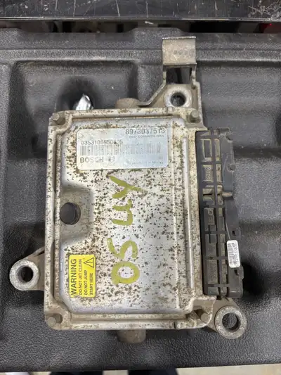 Selling a used LLY Duramax FICM (Fuel Injection Control Module) for the 2004.5-2005 Duramax diesel e...