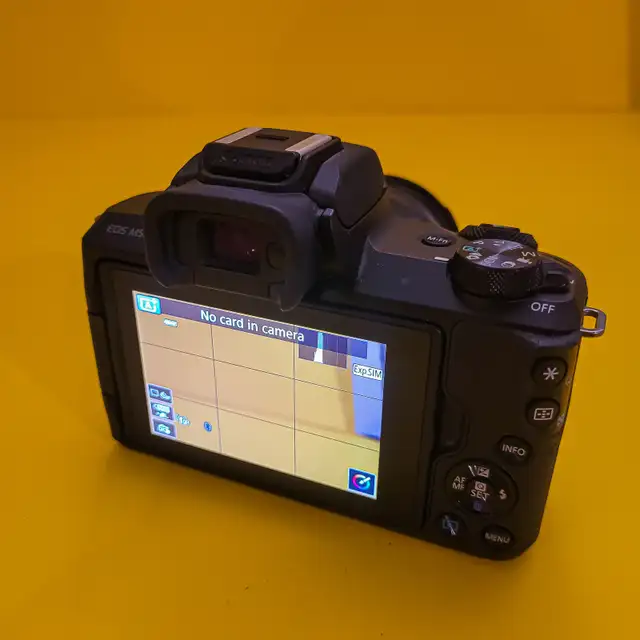 Canon EOS M50 Mirrorless Camera484540698561105924