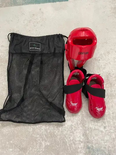 Sparring equipment size adult small


, View more