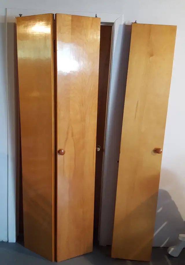 Folding, Accordion Closet Doors. in Windows, Doors & Trim in Longueuil / South Shore - Image 3