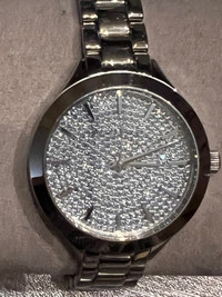 Authentic Michael Kors Ladies Watch, silver s/s