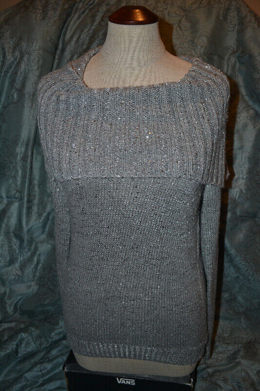 Michael Kors Grey Sequin Cold Shoulder Cowl Sweater Work XS in Women's - Tops & Outerwear in Ottawa - Image 2