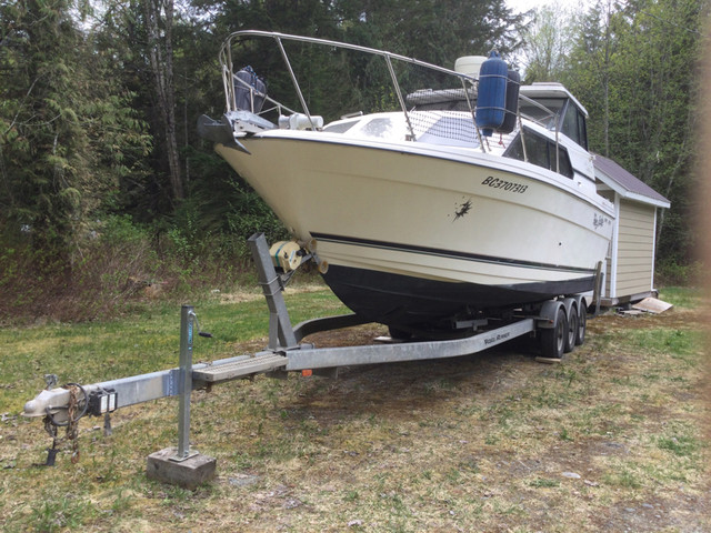 Bayliner 2859 Ciera Express in Powerboats & Motorboats in Quesnel - Image 2