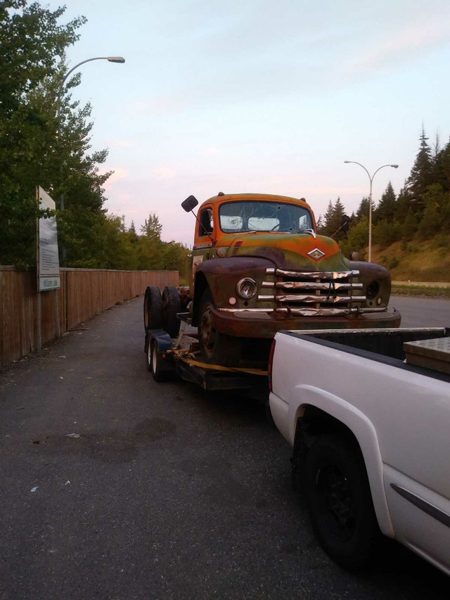 1953 Diamond T in Cars & Trucks in Vernon - Image 2