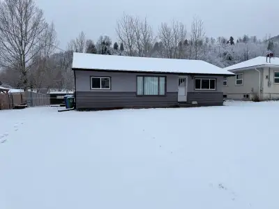 NOT LOOKING FOR REALTOR ASSISTANCE. Private sale. This property offers a practical layout with major...