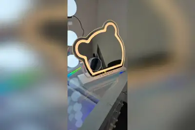 Adjustable Brightness & 3 colors Lights -Detachable Mirror Base & Hanging setting -Smart Touch Contr...