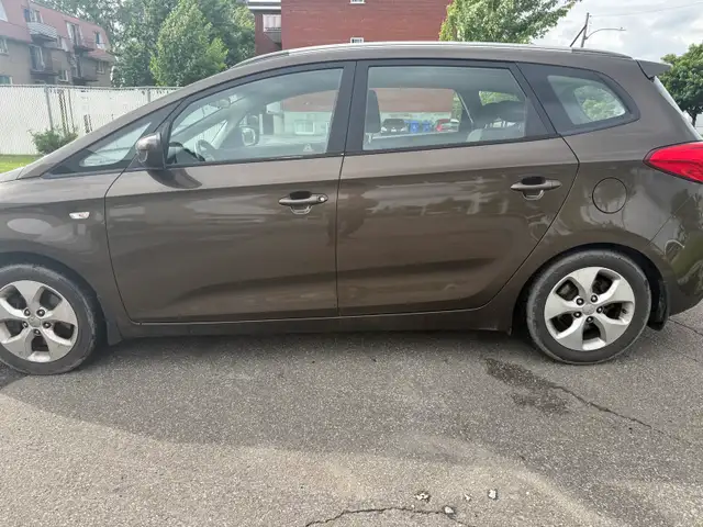 Kia Rondo 2014 496772160370790401