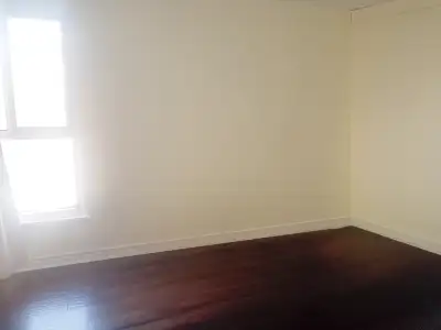 Furnished room for a girl near Bramalea City center