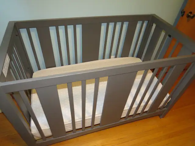 lit  pour enfant in Beds & Mattresses in Longueuil / South Shore - Image 4