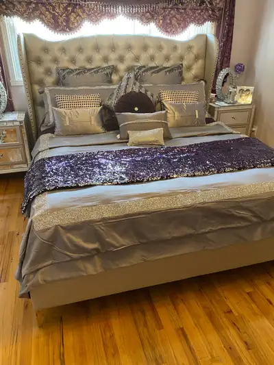 Bedroom Set Michael Amini 5000$ Michaelamini console1500$bed750$, View more