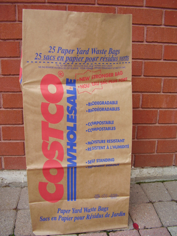 Paper Yard Waste Bags "Costco" - LOT of 25 - NEW, $15.00 | Outdoor Tools &  Storage | Kitchener / Waterloo | Kijiji