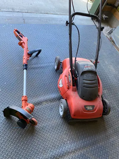 Trimmer is good condition. Lawn needs to work.