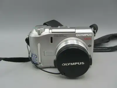 Olympus Camedia C-750 Ultra Zoom Digital Camera 4MP 10x Optical Zoom Included: Olympus Camedia C-750...
