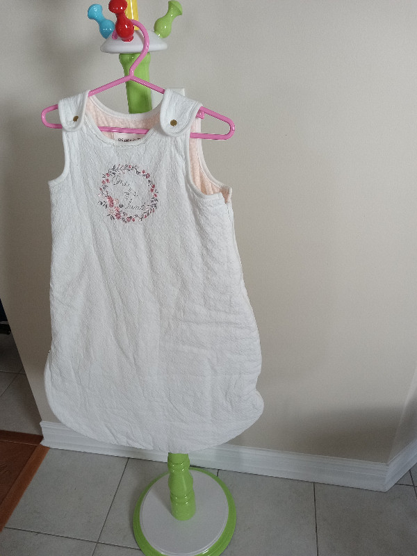 IN MINT CONDITION  & BRAND NEW! SLEEP SACK in Other in Ottawa