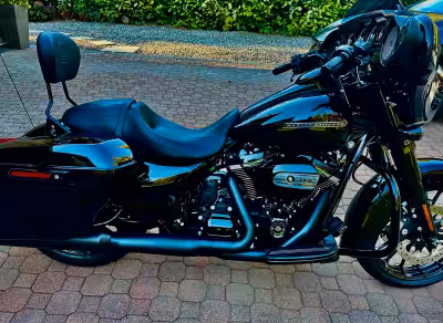 Fantastic beautiful black 2019 Harley Street Glide Special 117. Milwaukee eight with stage two upgra...