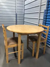 Table et 2 chaises