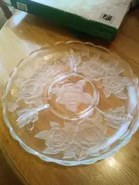 14" Frosted Glass Platter