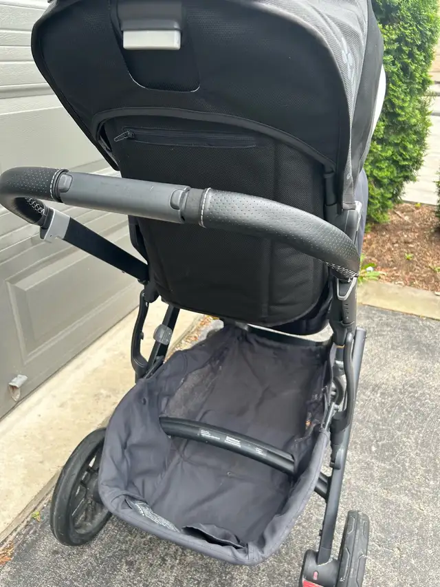 uppa baby stroller with toddler seats  in Strollers, Carriers & Car Seats in Oakville / Halton Region - Image 3