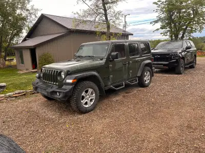 Looking to sell my reliable 2021 Jeep Wrangler, a rugged SUV with 39,529 kilometers on the odometer,...
