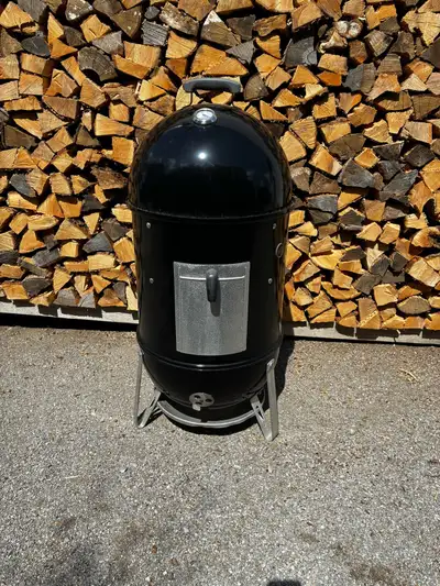 Weber Smokey mountain charcoal smoker & Smokey Joe, View more
