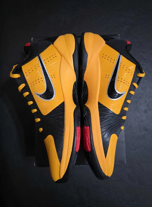 Kobe 5 Bruce Lee in Men's Shoes in Mississauga / Peel Region - Image 5