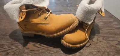 Timberland Boots size 9 womens, View more