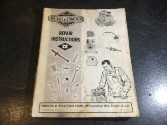 Vintage Briggs and Stratton Repair Instructions IV 1975 in Non-fiction in Parksville / Qualicum Beach