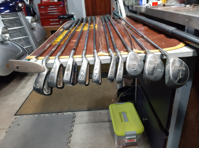 12 pce golf set by MacGregor in Other in Winnipeg