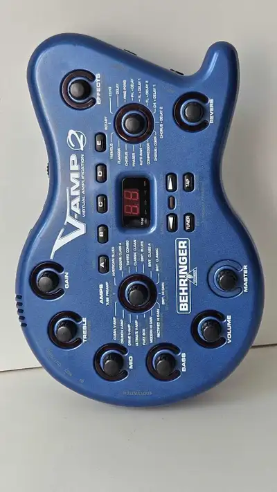 BEHRINGER V-AMP 2 Guitar Amp  + Foot Pedal- No Power Adapter , View more