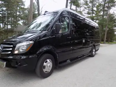 Use as RV or 7 seatbelts would make an awesome kids sport hauler. Fully equipped and with efficient...