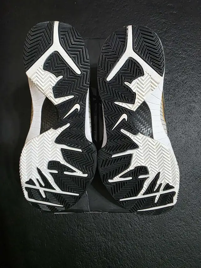 Kobe 4 Del Sol in Men's Shoes in Mississauga / Peel Region - Image 7