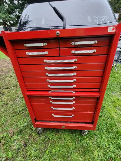 First $500 takes it. I am not looking for any offers. For sale a Beach Twelve Drawers Automotive Mec...