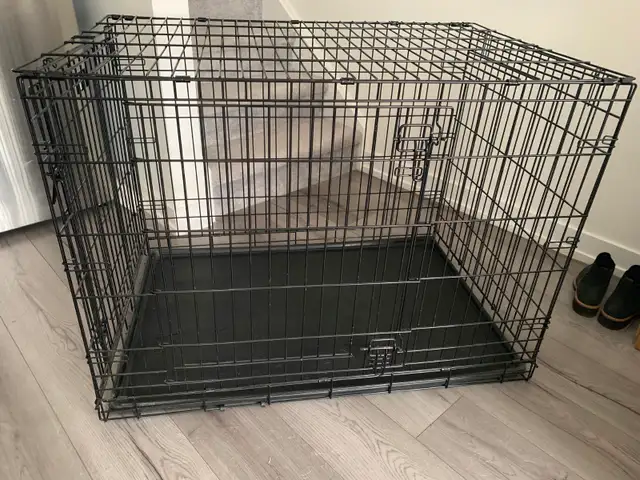 Large Dog Crate in Accessories in Oakville / Halton Region - Image 4