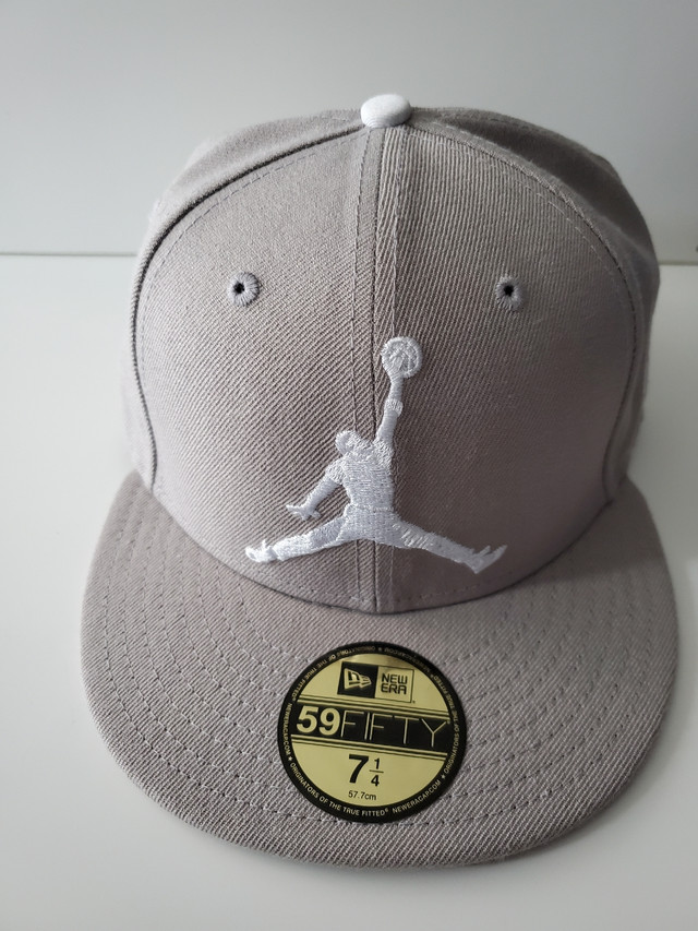 New Era Jordan Fitted Cap Size 7 1/4 in Men's in City of Toronto
