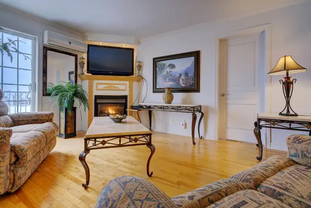 Candiac Spectaculaire!! Condo 4 1/2. Lumineaux 1874 Pies carres. in Condos for Sale in Longueuil / South Shore - Image 4