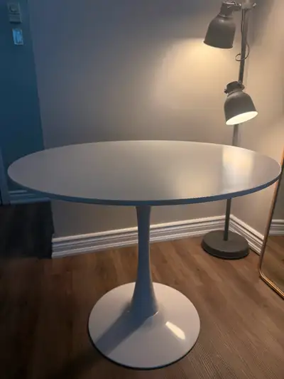 Beautiful modern table, good condition, View more