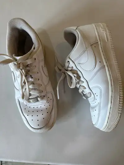 White leather Air Force 1 women’s sneaker. Size 6.5 Good condition