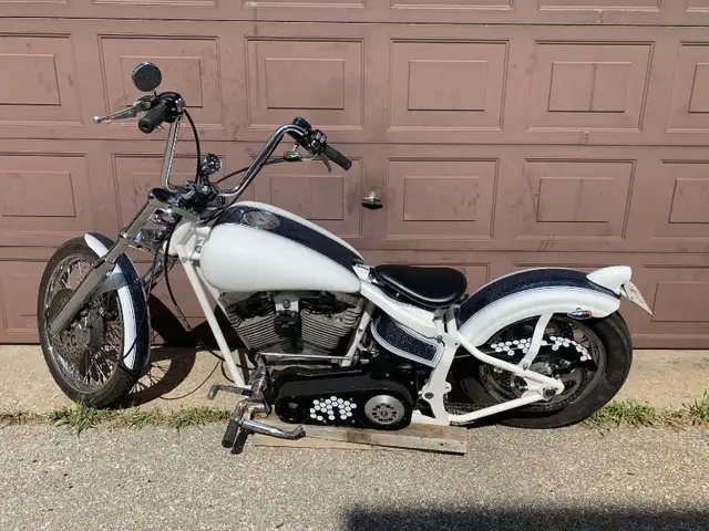 custom performance motorcycle  in Street, Cruisers & Choppers in City of Toronto - Image 4