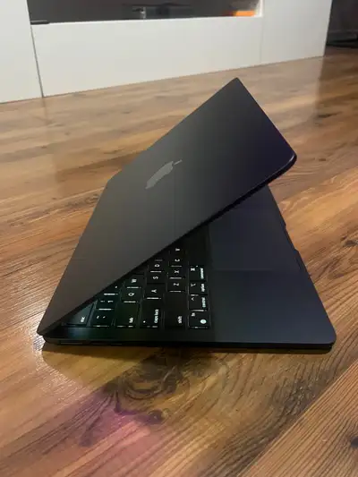 Like New Midnight Apple MacBook Air 2024 13-inch M3 Chip 8GB RAM, View more