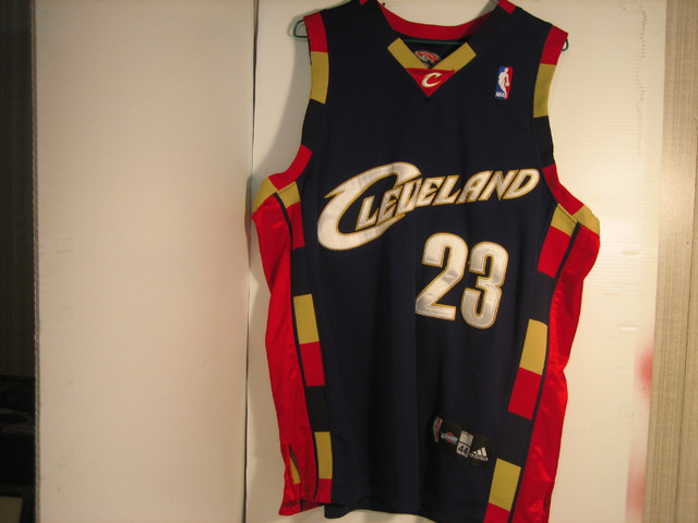 LEBRON JAMES  CLEVELAND CAVALIERS JERSEY in Basketball in London