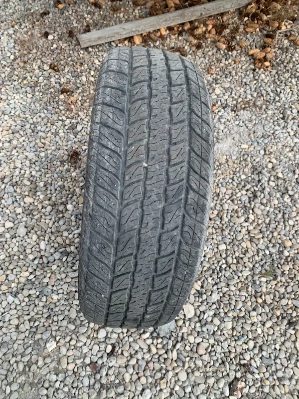 Honda Snow tires.Battery charGmc/Chevy2500 truck parts.M&S tire. in Motorcycle Parts & Accessories in Calgary - Image 9