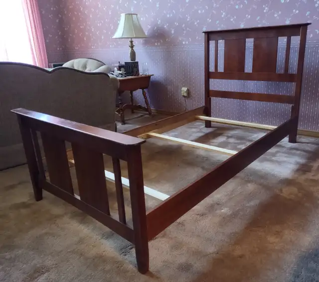 Bed Frame, Twin size - Hardwood - made in Canada62863280818945122