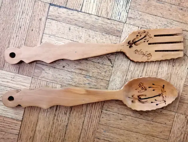 2PCS WOODEN FORK & SPOON  IRON  PICTURES  NEW63771549426179120