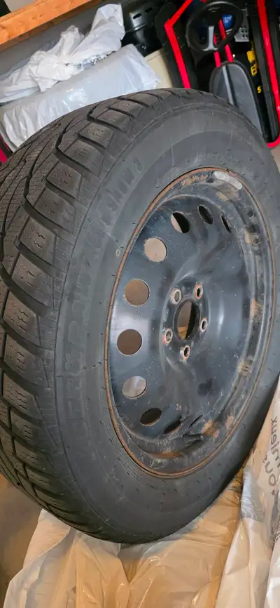 Toyota Sienna Hybrid winter tires with rim 235/60/R18 $500 Uniroyal Tiger Paw Ice & Snow 3 235/60/R1...
