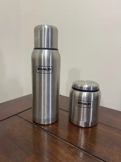 Stanley Thermos Set, large thermos and soup thermos.