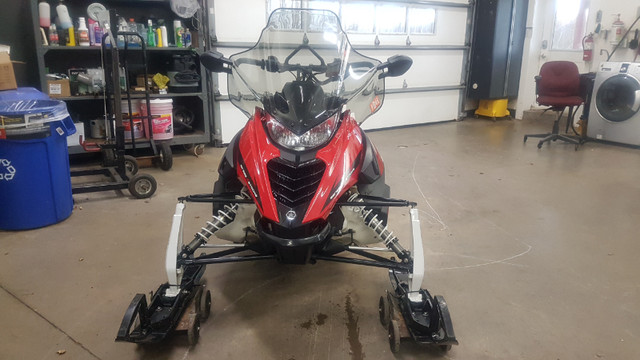 2015 Yamaha SR Viper SRV10S S-TX DX  With Only 7100 Km For Sale in Snowmobiles in New Glasgow - Image 2