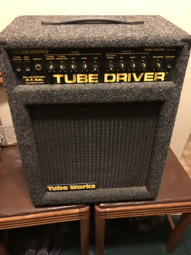 Vintage Tube Works 100 Watt Guitar Amp in Amps & Pedals in City of Toronto - Image 2