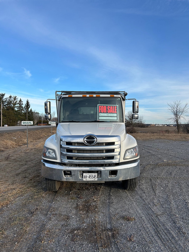 2014 Hino 338 Dump Truck in Heavy Trucks in Ottawa - Image 2