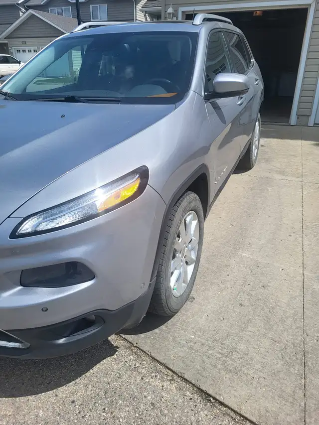 2015 Jeep Grand Cherokee 63008303233667124