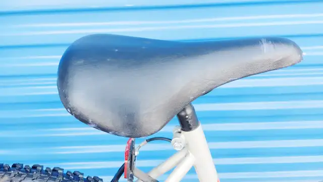 SPORTEK RIDGERUNNER 18-SPEED BIKE in Mountain in London - Image 6